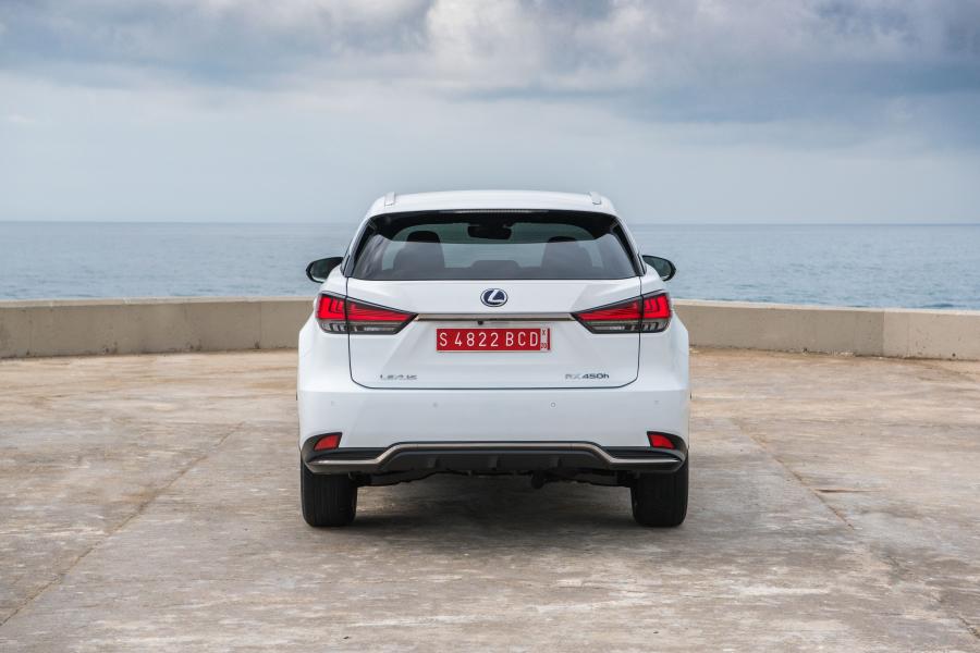  Lexus RX450h F-Sport 2019 года  (WW) (фото 14 из 42)